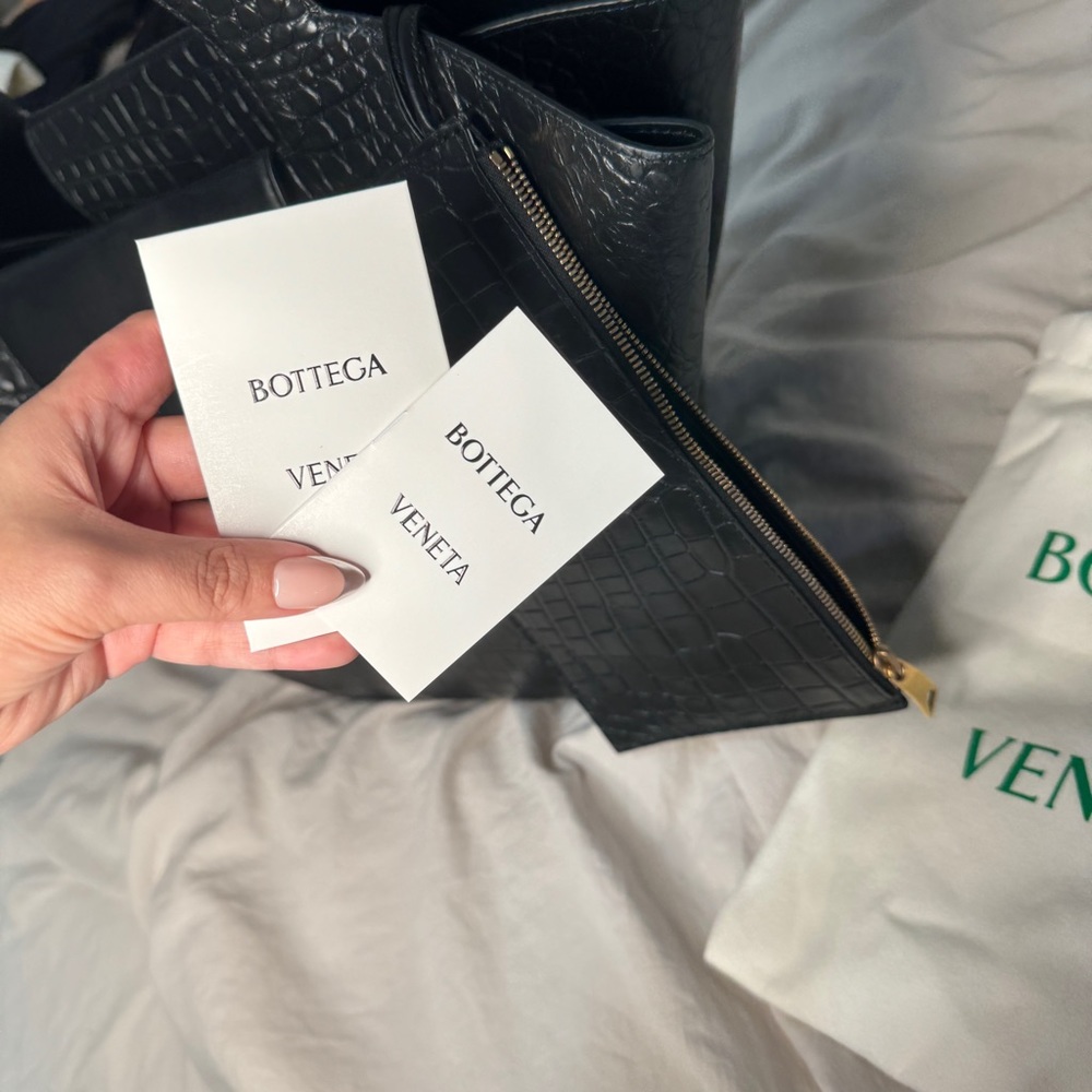 Bottega Veneta Skypper Croc Embossed Leather Tote - Picture 5 of 10